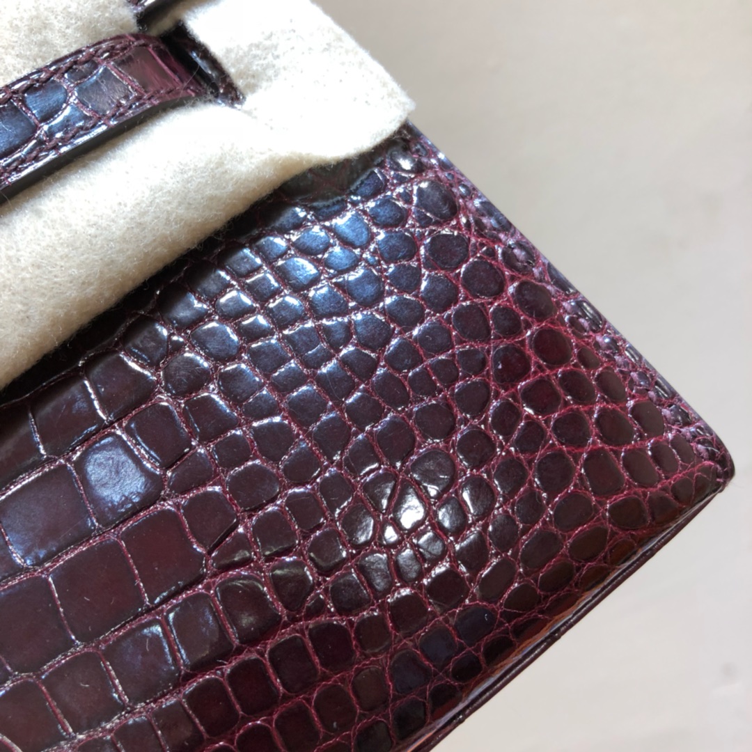 에르메스 미니 켈리백22 버건디 금장 샤이니 악어가죽